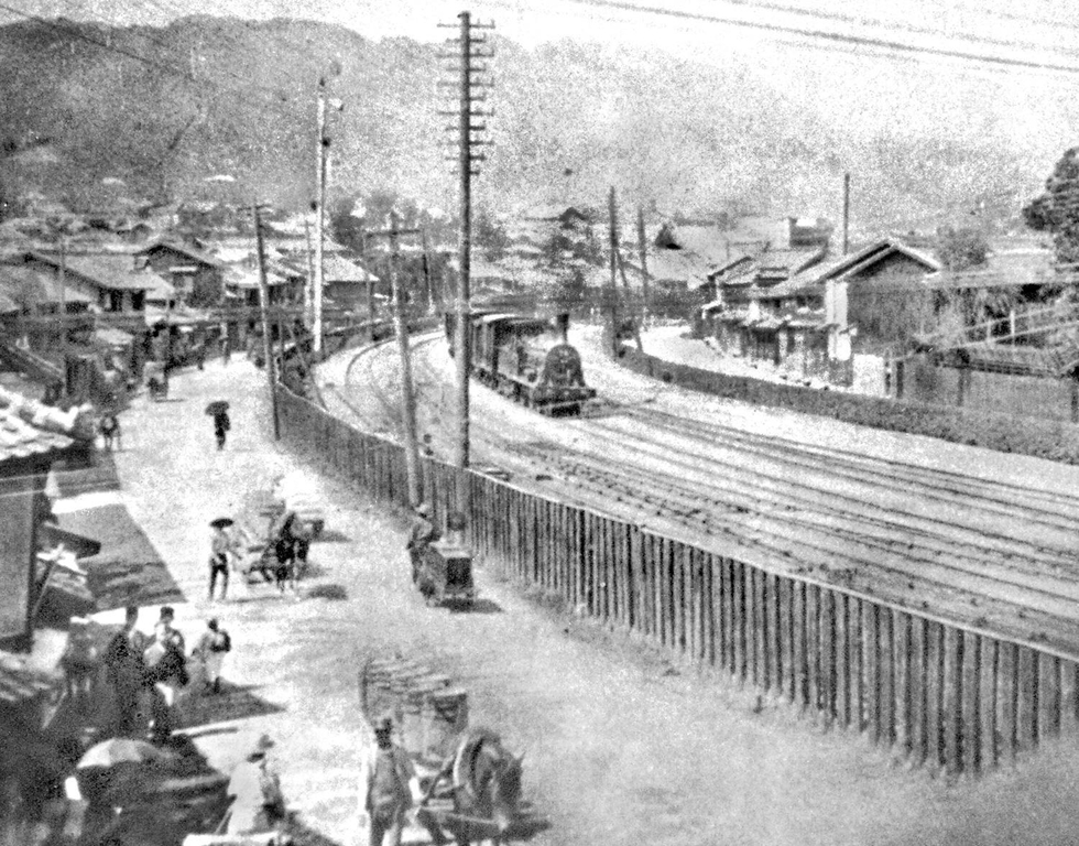 Railway, beginning of the Meiji era